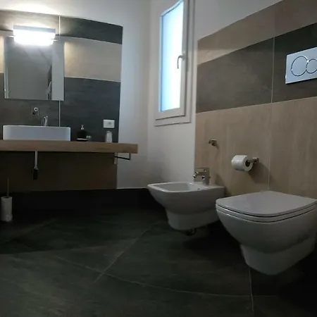 Casa de hóspedes Adenzia 3*
