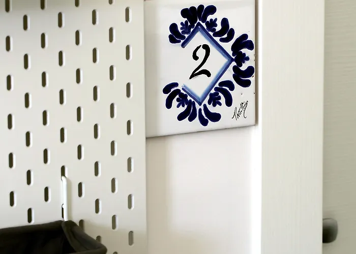 בית הארחה Adenzia קלטניסטה