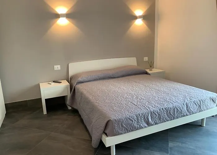 Adenzia 3* קלטניסטה